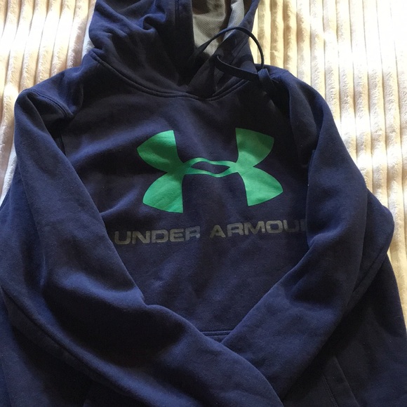 Under Armour Other - Mens large Under Armor sweatshirt